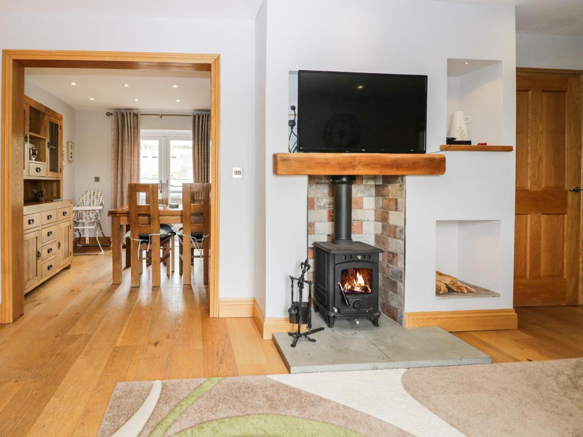 Primrose Cottage Ulverston Bagian luar foto