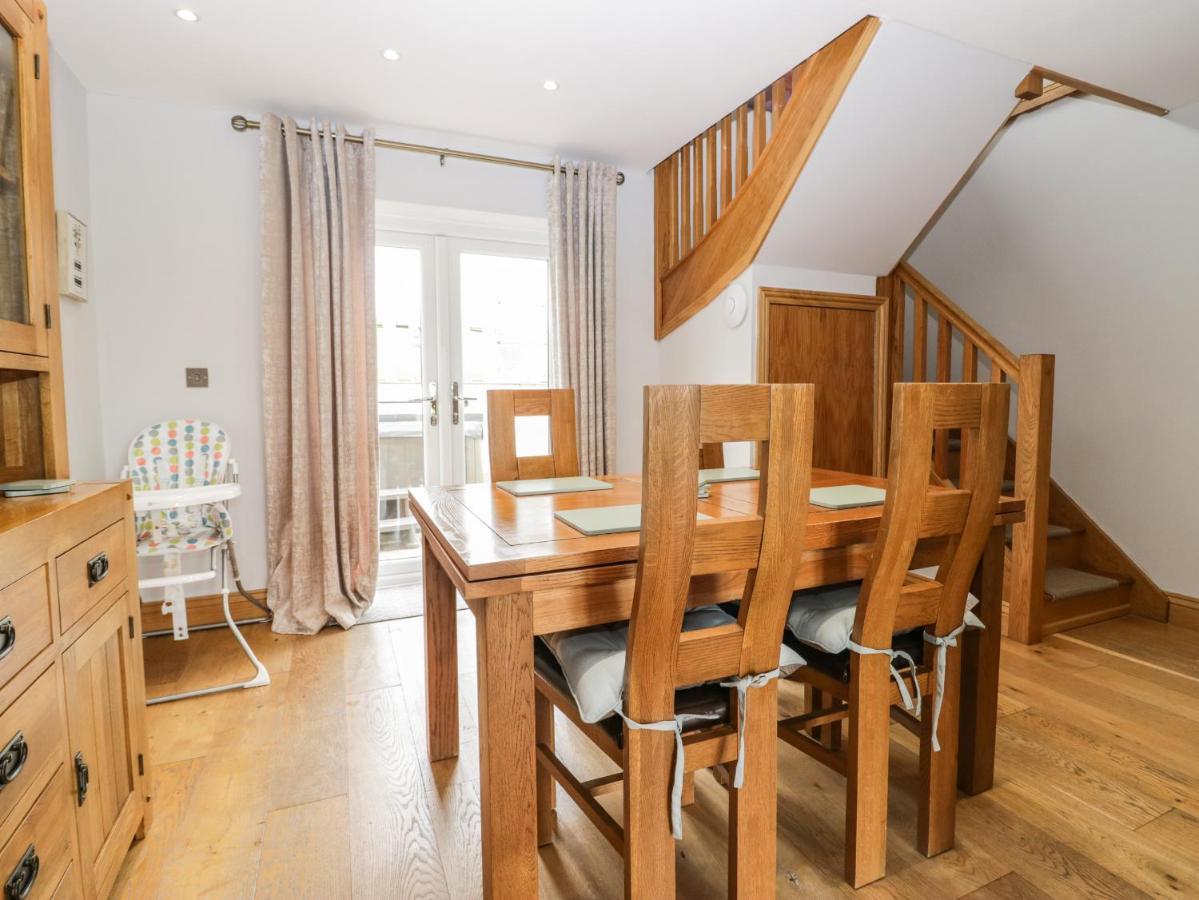 Primrose Cottage Ulverston Bagian luar foto