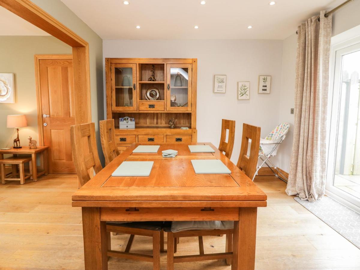 Primrose Cottage Ulverston Bagian luar foto