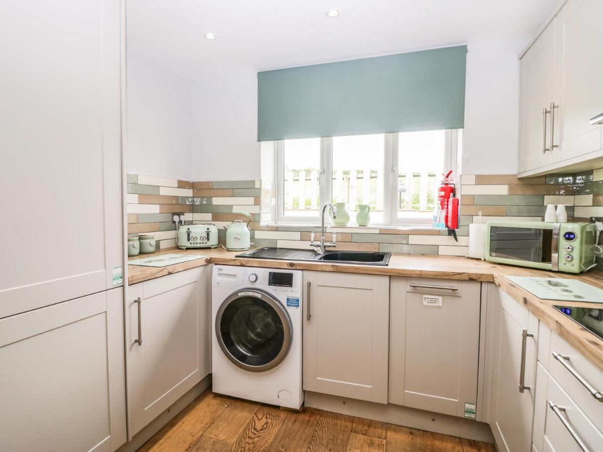 Primrose Cottage Ulverston Bagian luar foto